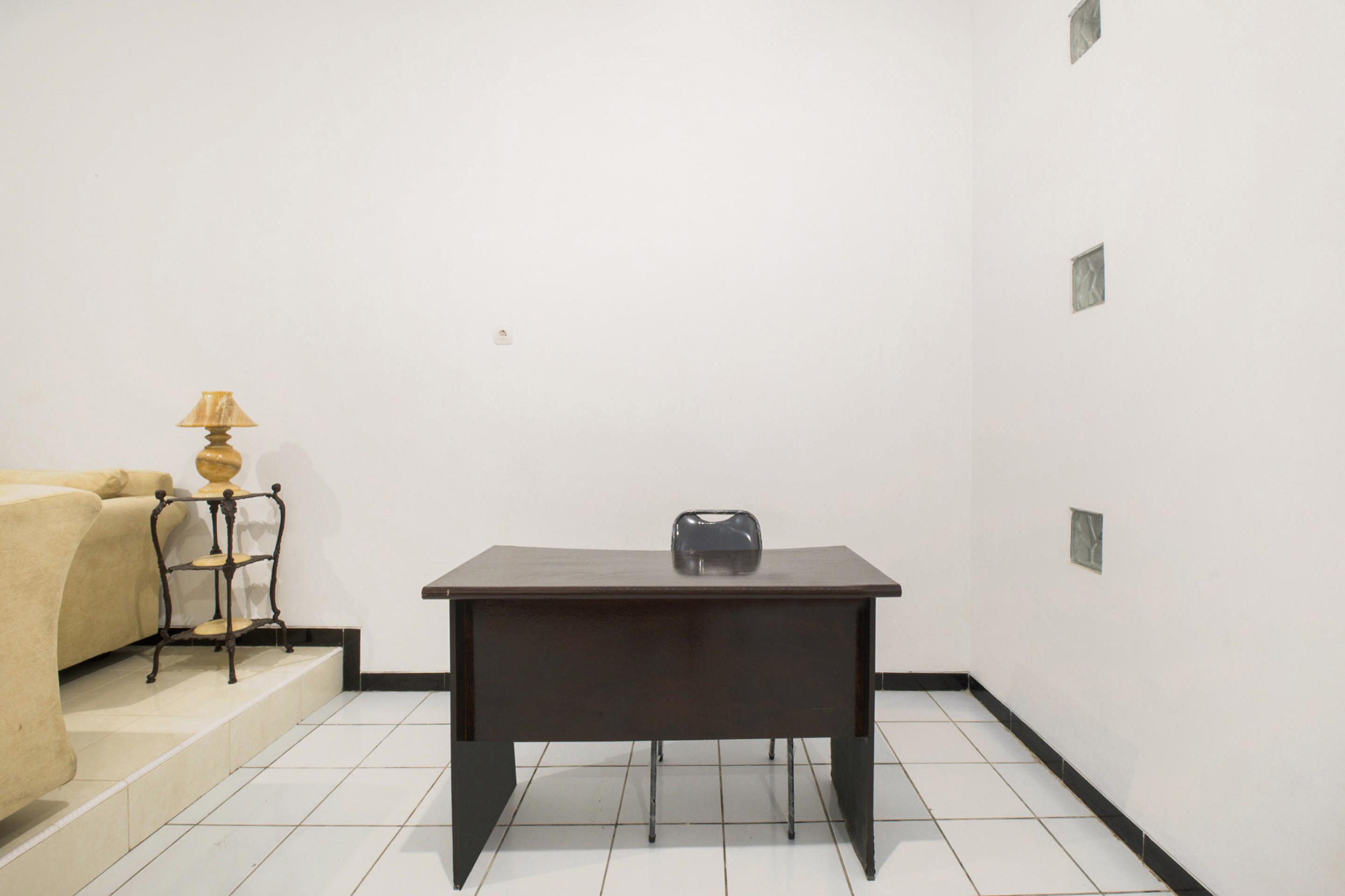 יוגיאקרטה Oyo 3467 White Residence מראה חיצוני תמונה